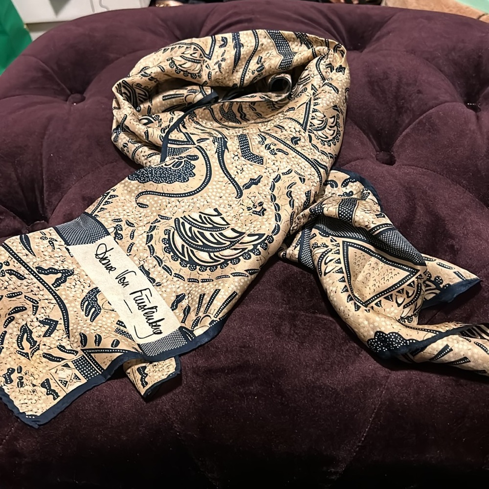 Diane Von Furstenberg Silk Oblong Scarf